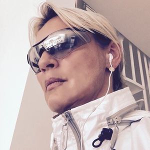 Meet your Posher, Diana